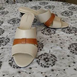 Final Markdown! Rockport leather slip on heels